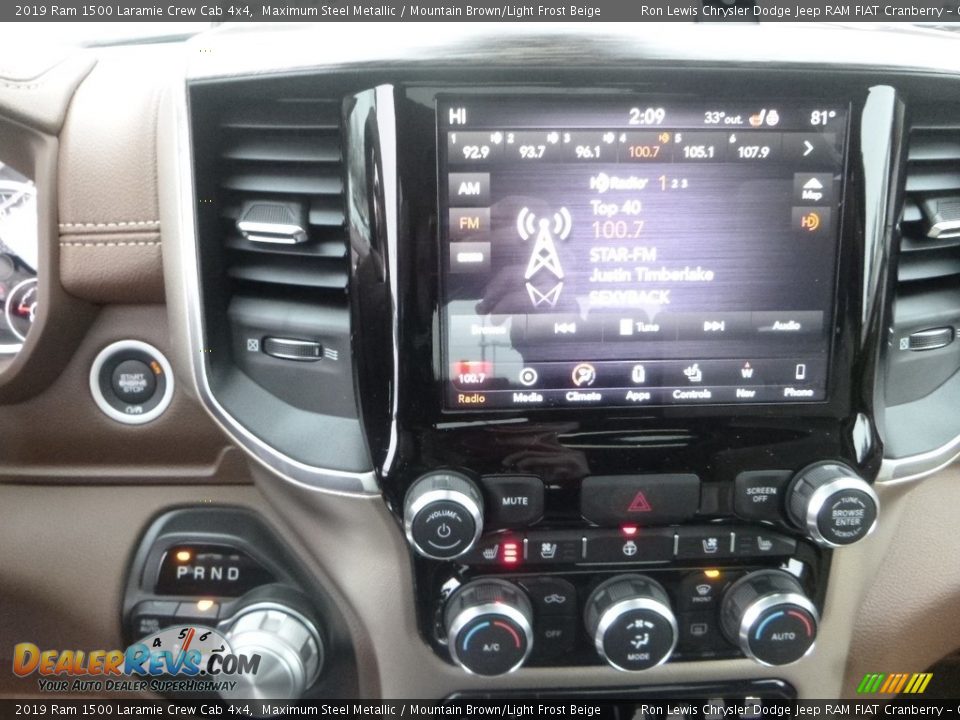 2019 Ram 1500 Laramie Crew Cab 4x4 Maximum Steel Metallic / Mountain Brown/Light Frost Beige Photo #17