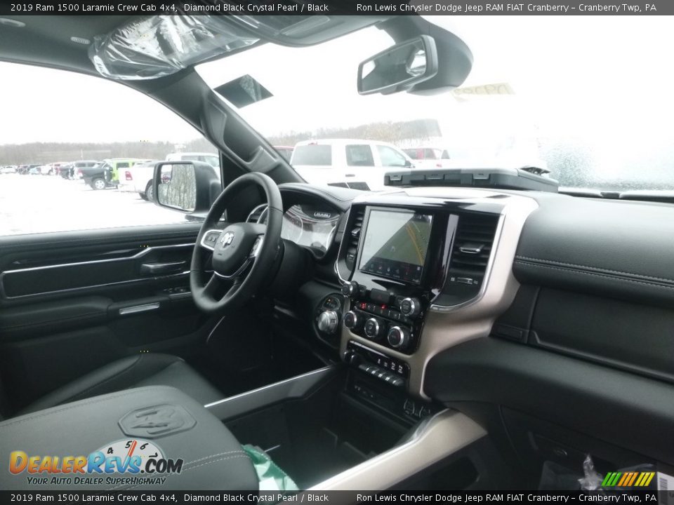 2019 Ram 1500 Laramie Crew Cab 4x4 Diamond Black Crystal Pearl / Black Photo #11