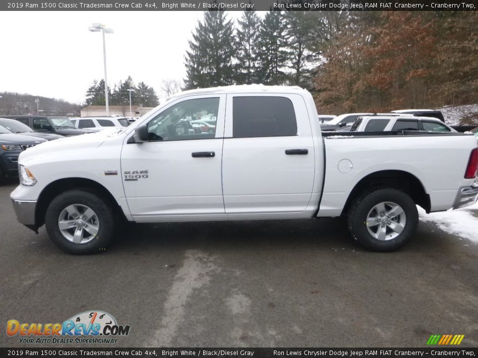2019 Ram 1500 Classic Tradesman Crew Cab 4x4 Bright White / Black/Diesel Gray Photo #3