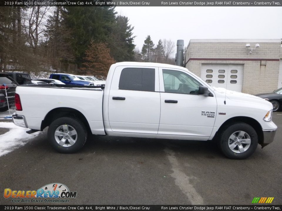 2019 Ram 1500 Classic Tradesman Crew Cab 4x4 Bright White / Black/Diesel Gray Photo #7
