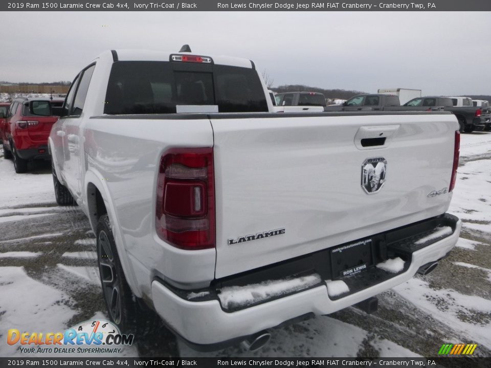 2019 Ram 1500 Laramie Crew Cab 4x4 Ivory Tri–Coat / Black Photo #4