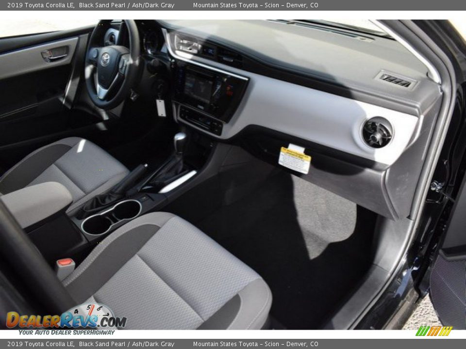 2019 Toyota Corolla LE Black Sand Pearl / Ash/Dark Gray Photo #10