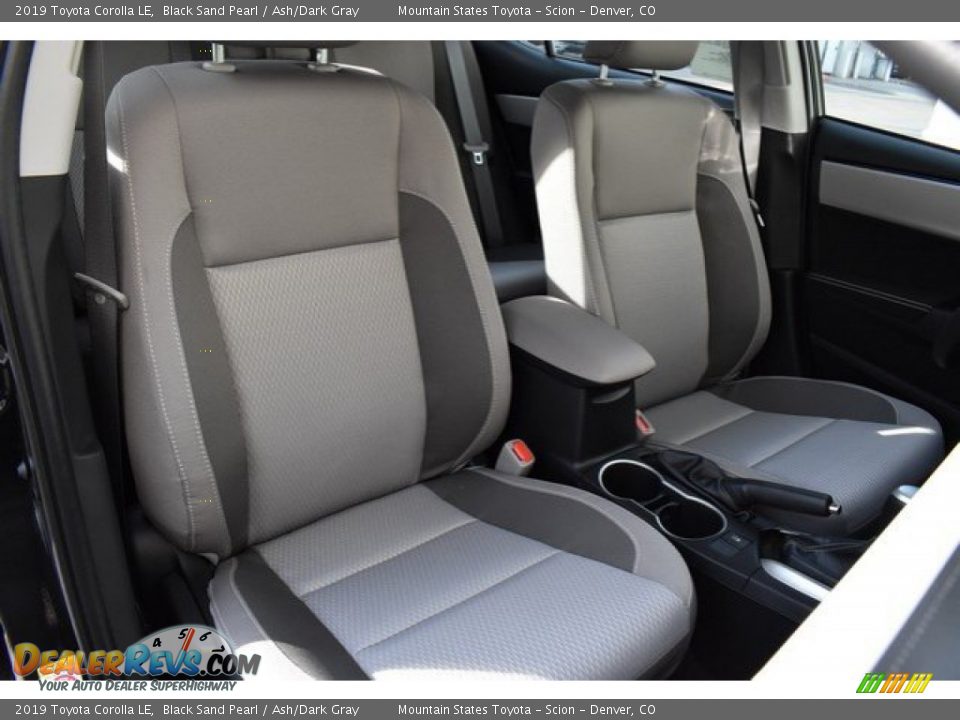 2019 Toyota Corolla LE Black Sand Pearl / Ash/Dark Gray Photo #12
