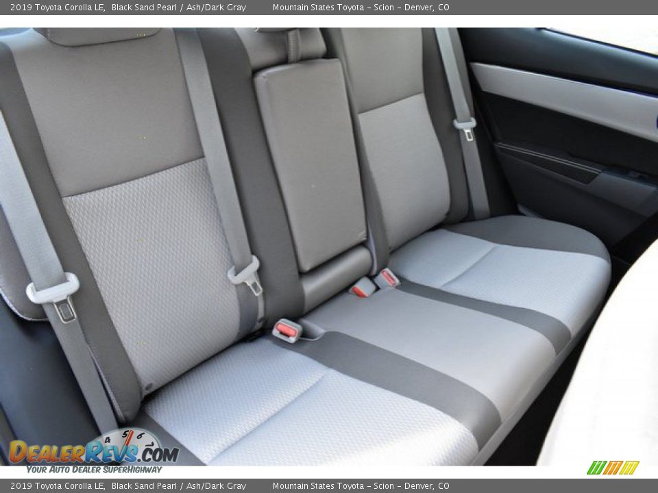 2019 Toyota Corolla LE Black Sand Pearl / Ash/Dark Gray Photo #18