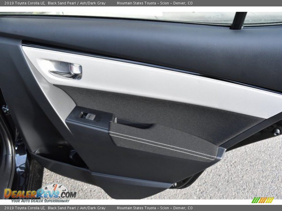 2019 Toyota Corolla LE Black Sand Pearl / Ash/Dark Gray Photo #22