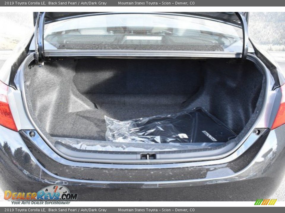 2019 Toyota Corolla LE Black Sand Pearl / Ash/Dark Gray Photo #30
