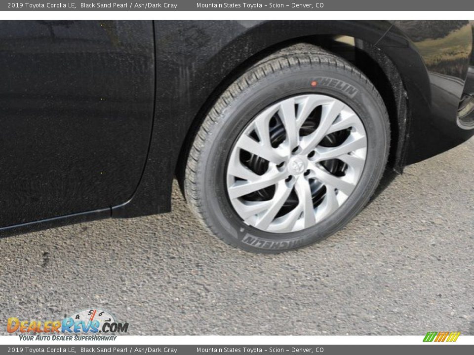2019 Toyota Corolla LE Black Sand Pearl / Ash/Dark Gray Photo #35