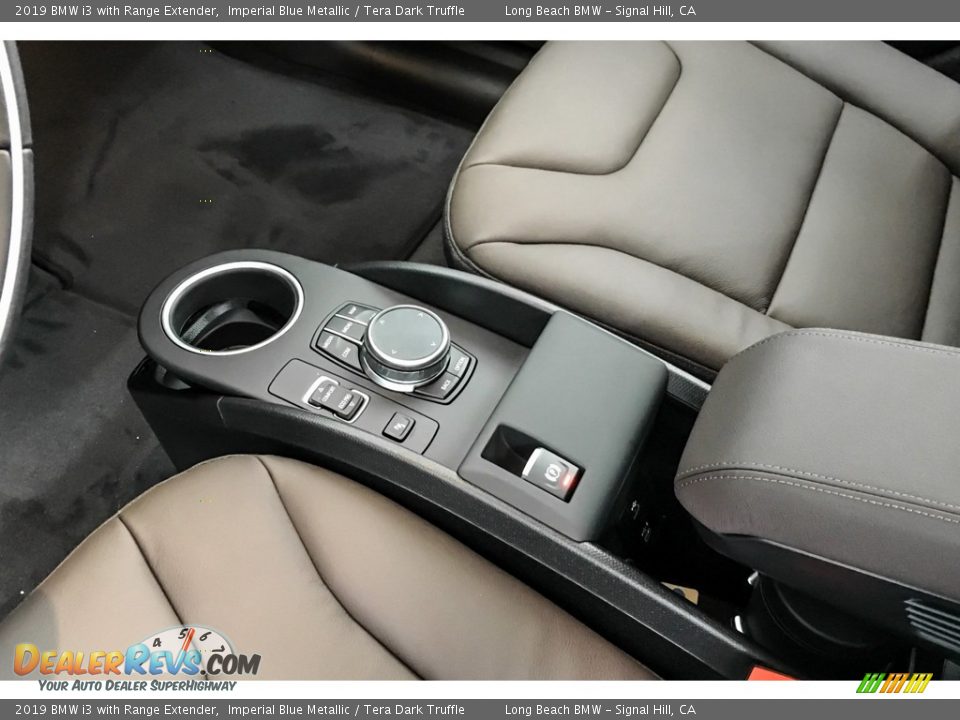Controls of 2019 BMW i3 with Range Extender Photo #7