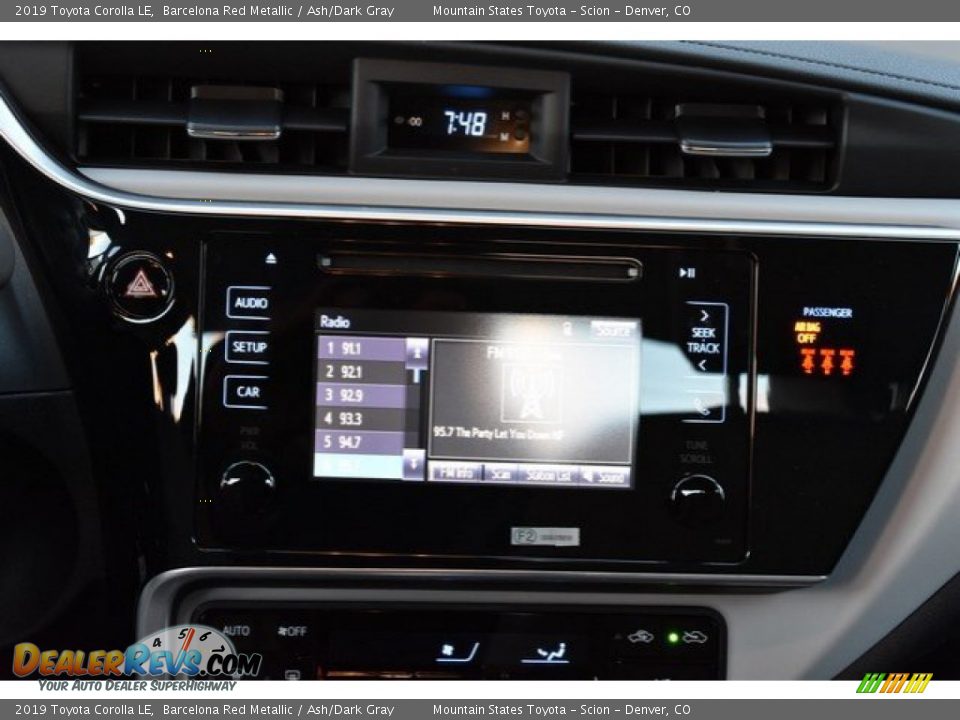 2019 Toyota Corolla LE Barcelona Red Metallic / Ash/Dark Gray Photo #9