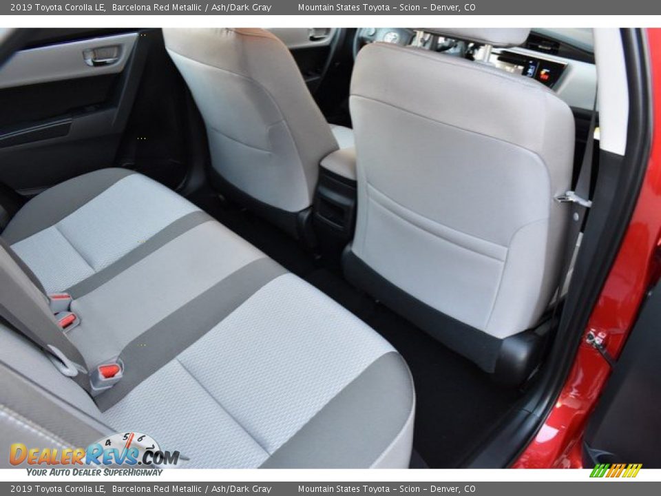 2019 Toyota Corolla LE Barcelona Red Metallic / Ash/Dark Gray Photo #16