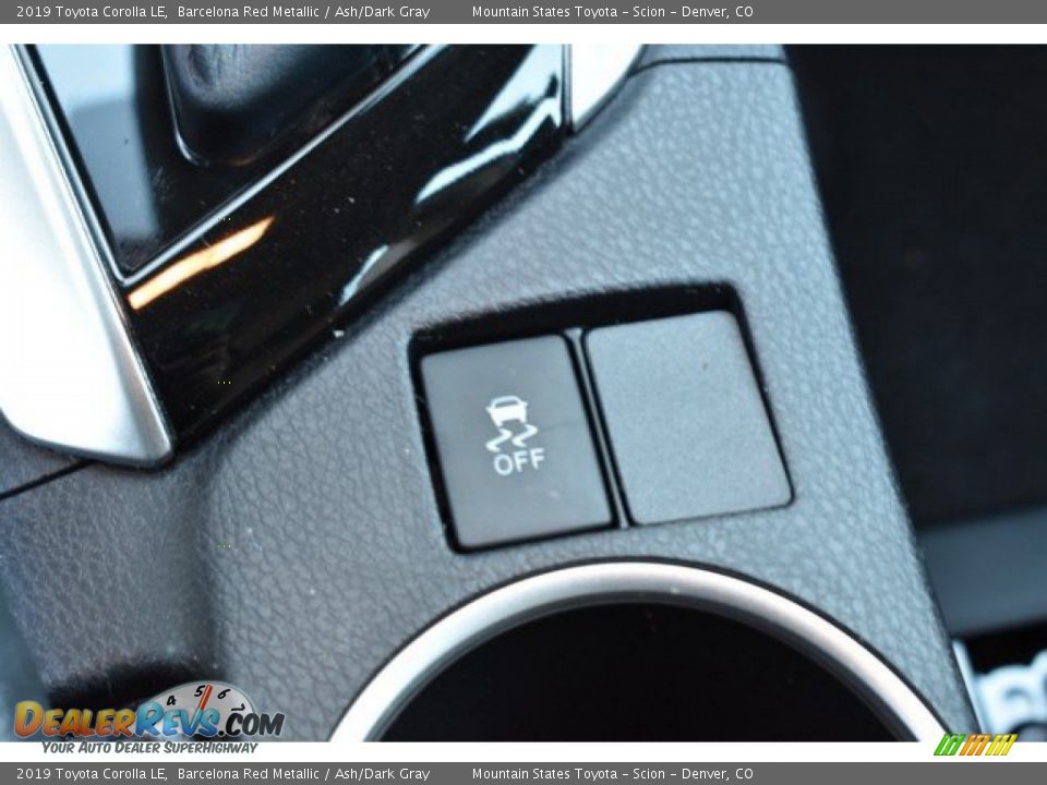 2019 Toyota Corolla LE Barcelona Red Metallic / Ash/Dark Gray Photo #29