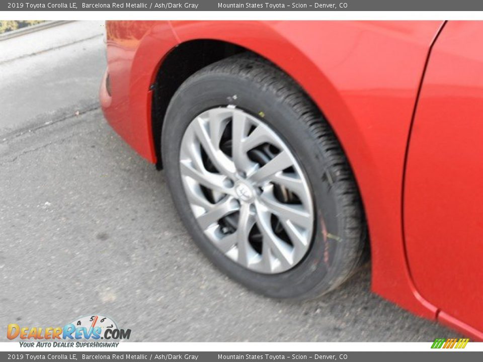 2019 Toyota Corolla LE Barcelona Red Metallic / Ash/Dark Gray Photo #32