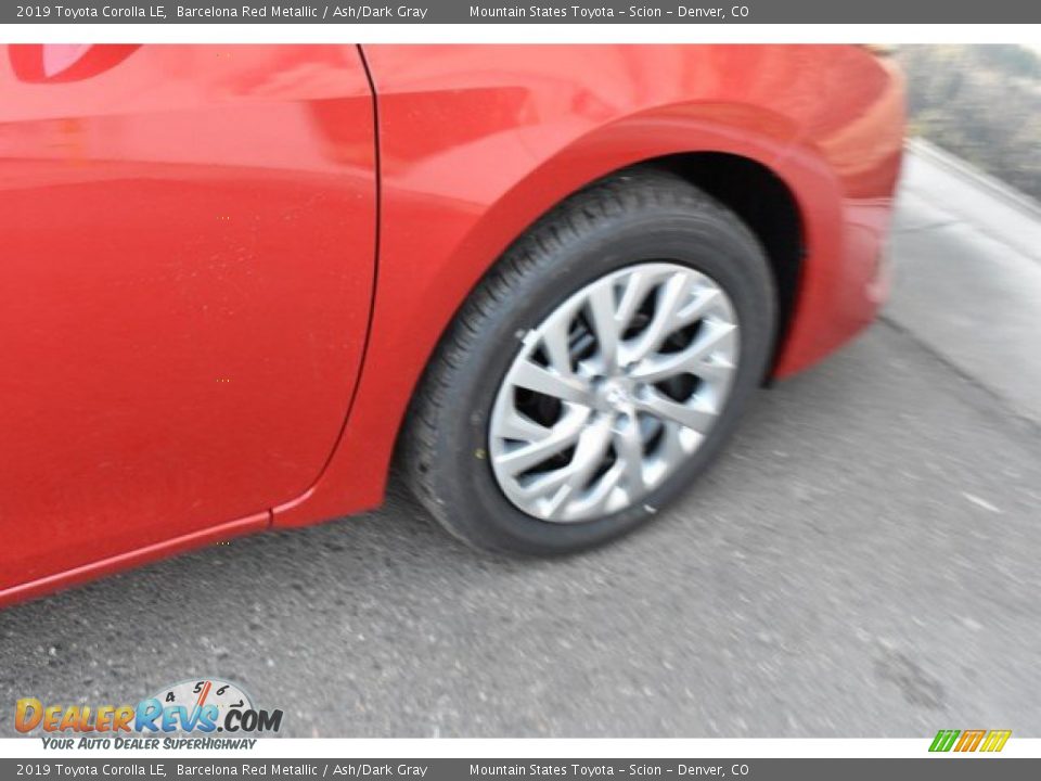 2019 Toyota Corolla LE Barcelona Red Metallic / Ash/Dark Gray Photo #35