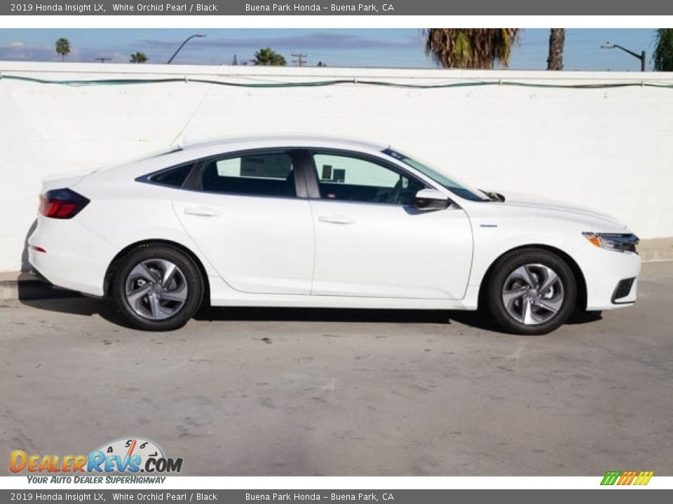 2019 Honda Insight LX White Orchid Pearl / Black Photo #9