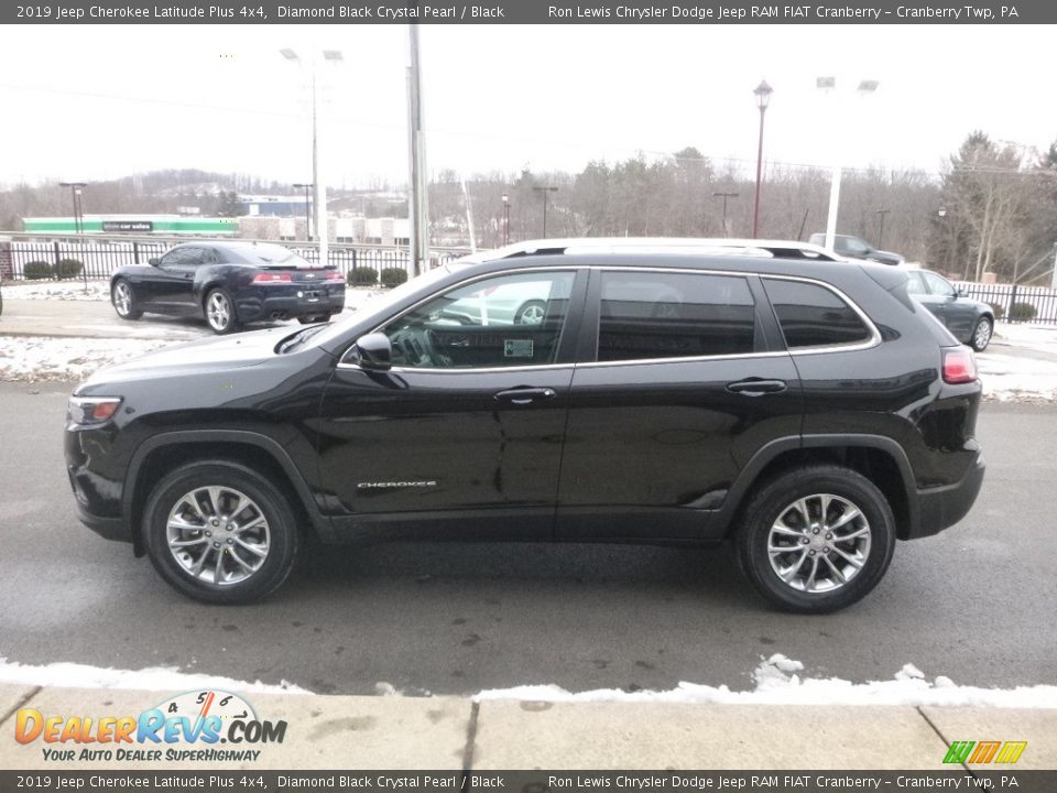2019 Jeep Cherokee Latitude Plus 4x4 Diamond Black Crystal Pearl / Black Photo #6
