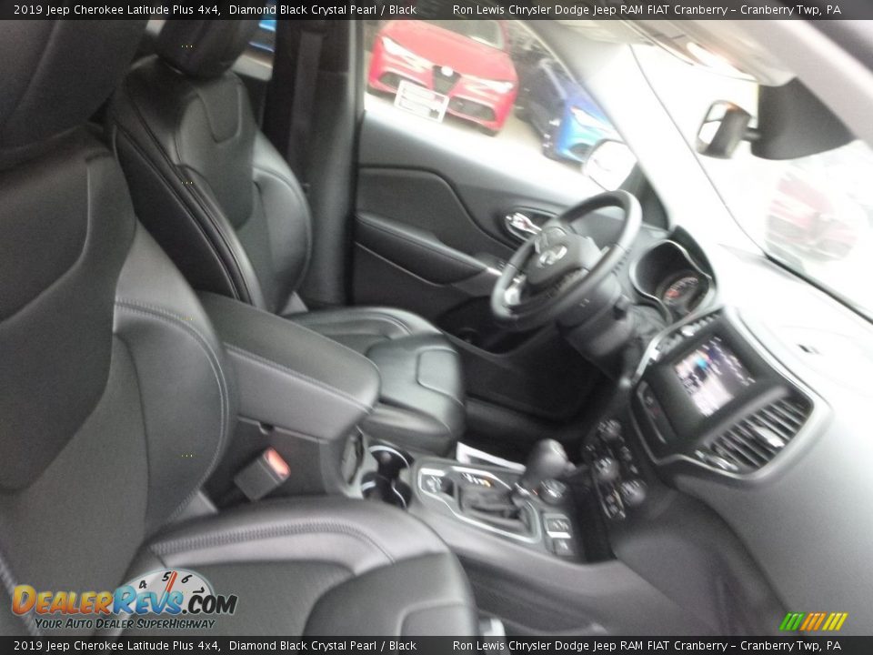 2019 Jeep Cherokee Latitude Plus 4x4 Diamond Black Crystal Pearl / Black Photo #11