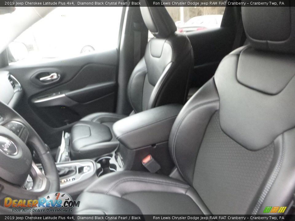2019 Jeep Cherokee Latitude Plus 4x4 Diamond Black Crystal Pearl / Black Photo #13