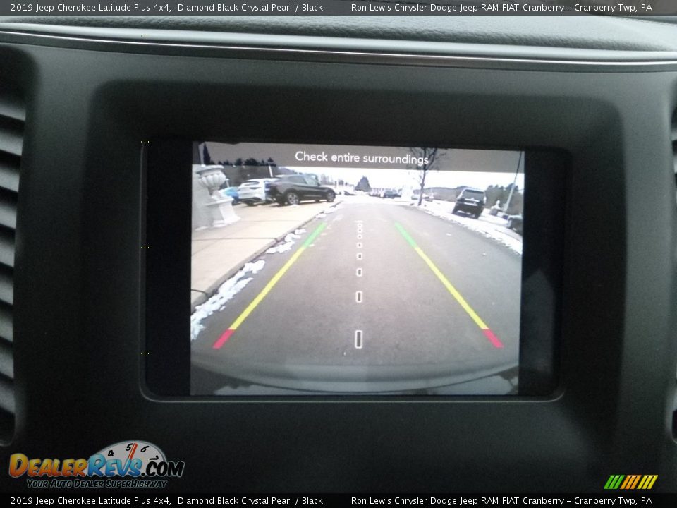2019 Jeep Cherokee Latitude Plus 4x4 Diamond Black Crystal Pearl / Black Photo #17