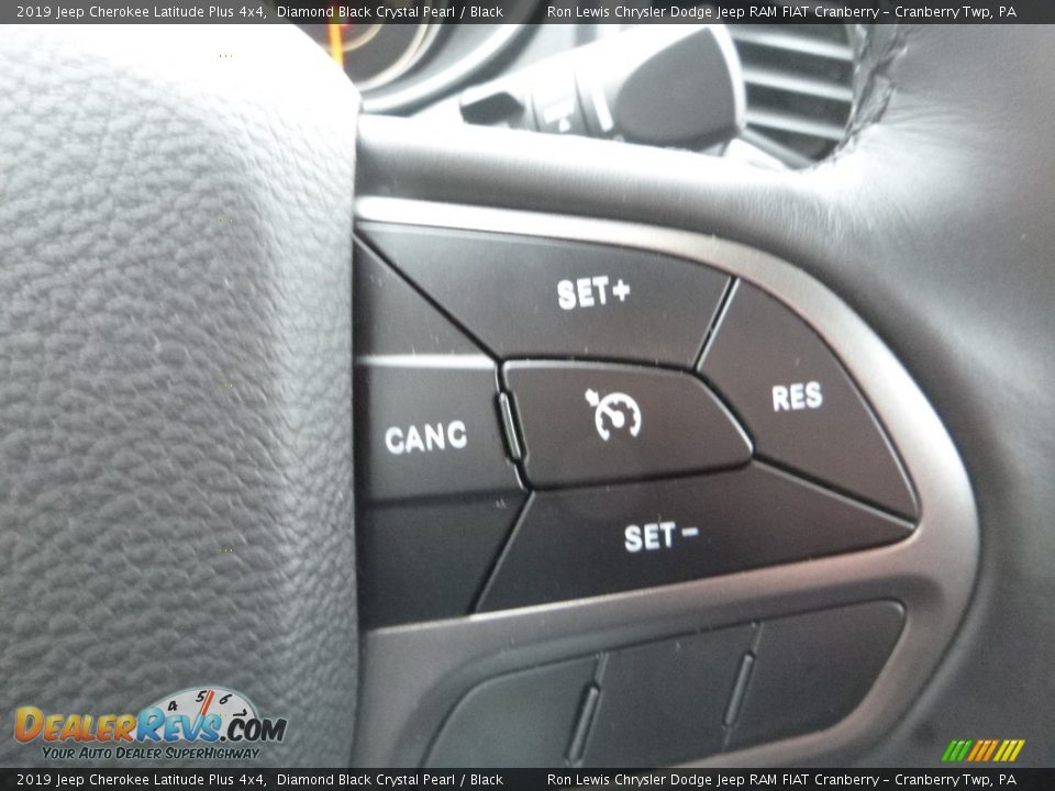2019 Jeep Cherokee Latitude Plus 4x4 Diamond Black Crystal Pearl / Black Photo #19