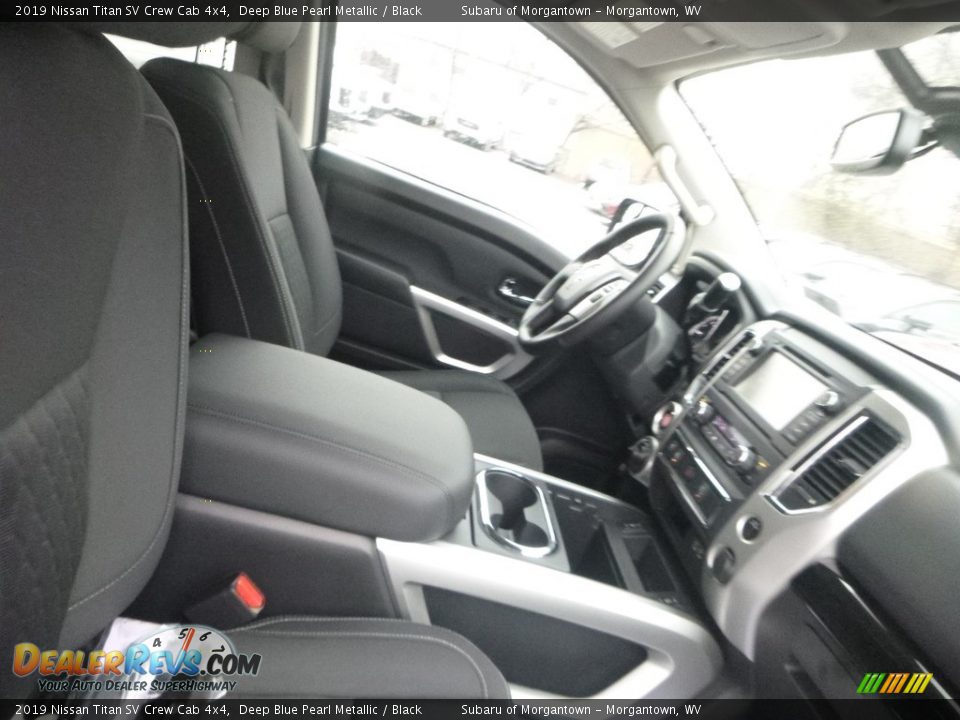 2019 Nissan Titan SV Crew Cab 4x4 Deep Blue Pearl Metallic / Black Photo #10