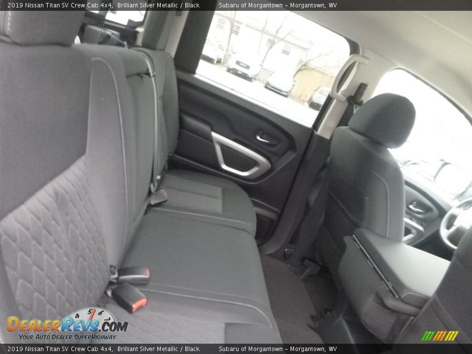 2019 Nissan Titan SV Crew Cab 4x4 Brilliant Silver Metallic / Black Photo #6