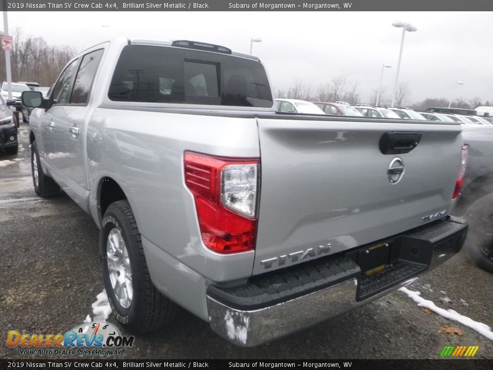 2019 Nissan Titan SV Crew Cab 4x4 Brilliant Silver Metallic / Black Photo #10