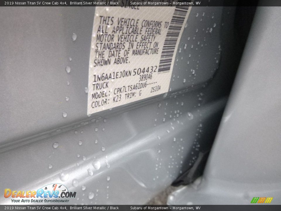 2019 Nissan Titan SV Crew Cab 4x4 Brilliant Silver Metallic / Black Photo #16