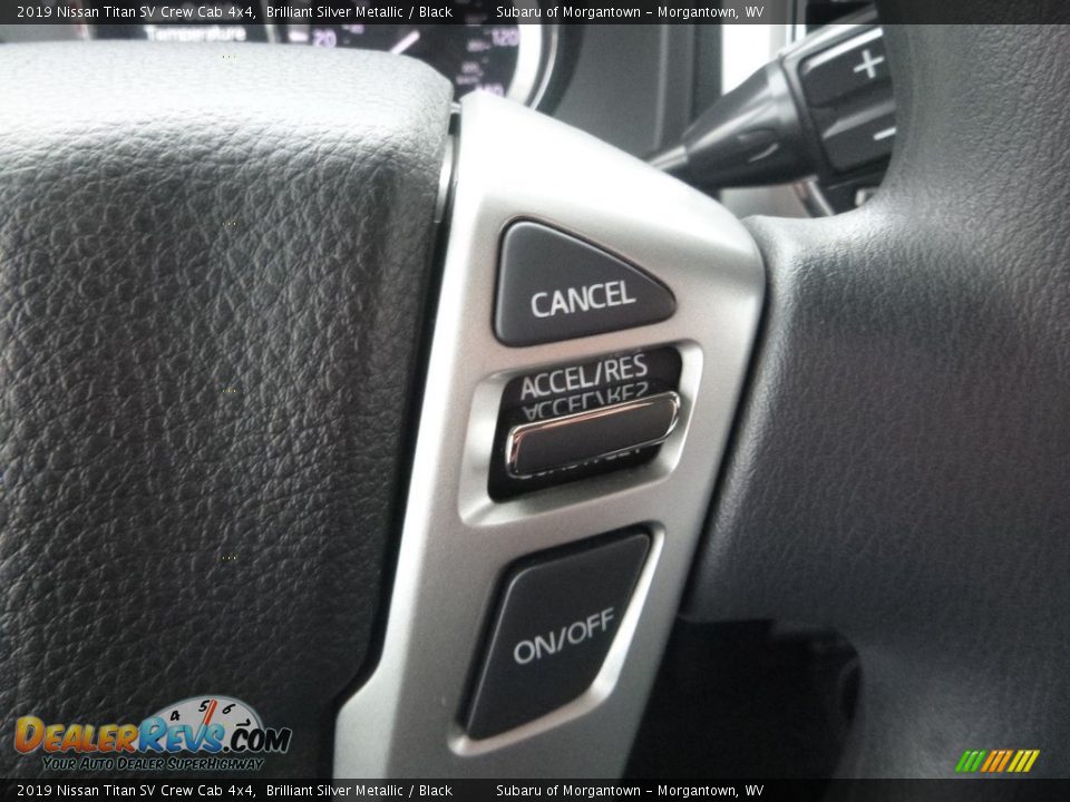 2019 Nissan Titan SV Crew Cab 4x4 Brilliant Silver Metallic / Black Photo #19