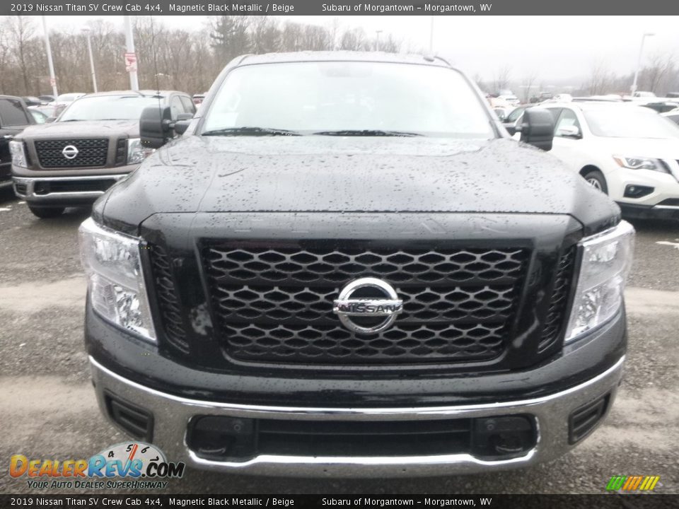2019 Nissan Titan SV Crew Cab 4x4 Magnetic Black Metallic / Beige Photo #9