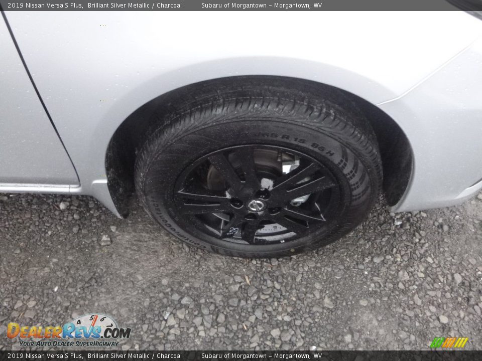 2019 Nissan Versa S Plus Brilliant Silver Metallic / Charcoal Photo #2