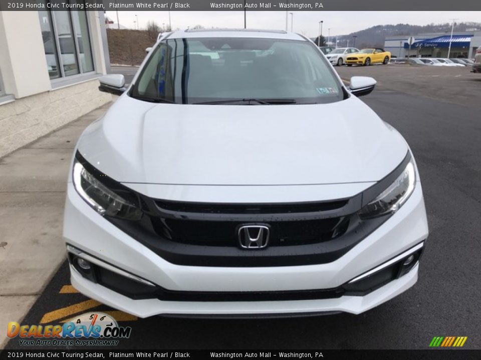 2019 Honda Civic Touring Sedan Platinum White Pearl / Black Photo #4