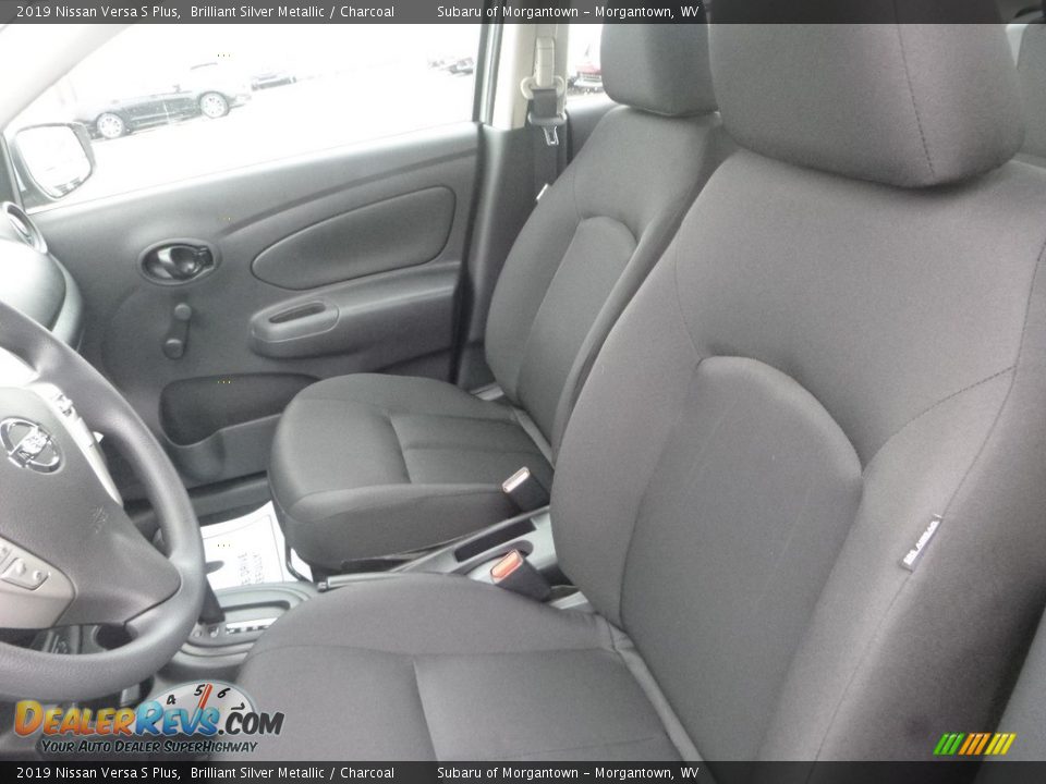 2019 Nissan Versa S Plus Brilliant Silver Metallic / Charcoal Photo #15
