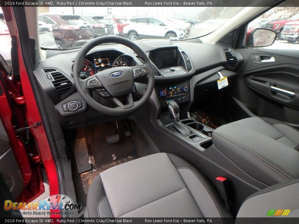 2019 Ford Escape SE 4WD Ruby Red / Chromite Gray/Charcoal Black Photo #13