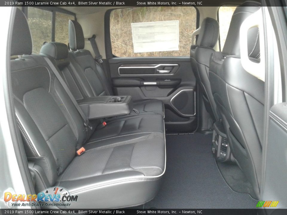 2019 Ram 1500 Laramie Crew Cab 4x4 Billett Silver Metallic / Black Photo #15