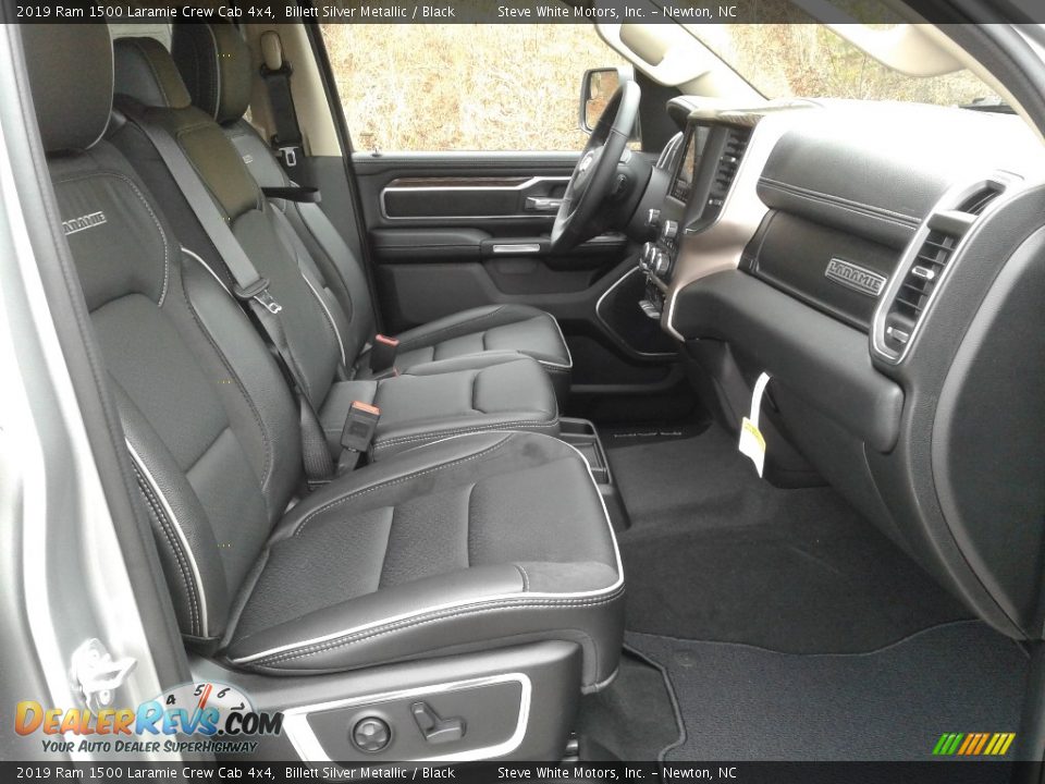 2019 Ram 1500 Laramie Crew Cab 4x4 Billett Silver Metallic / Black Photo #16