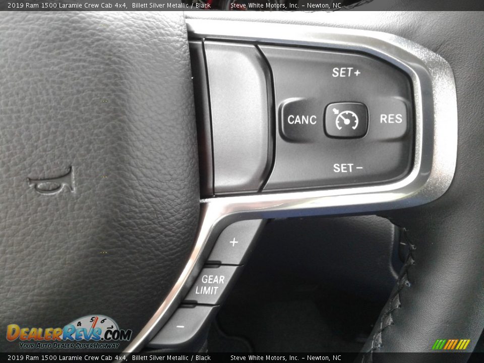 2019 Ram 1500 Laramie Crew Cab 4x4 Billett Silver Metallic / Black Photo #20