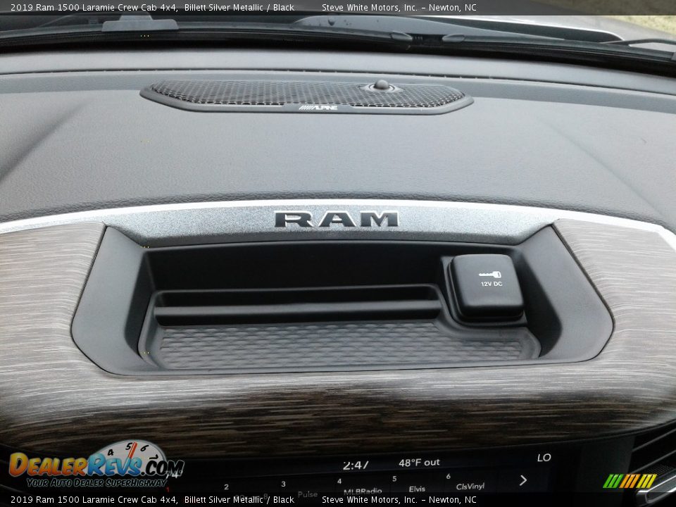 2019 Ram 1500 Laramie Crew Cab 4x4 Billett Silver Metallic / Black Photo #34