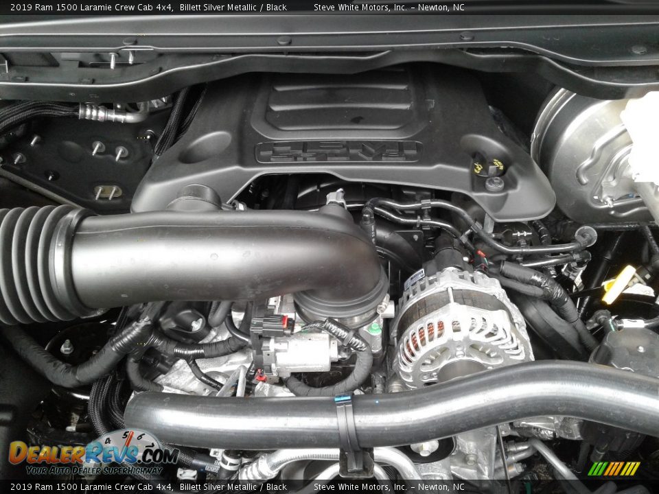 2019 Ram 1500 Laramie Crew Cab 4x4 Billett Silver Metallic / Black Photo #36