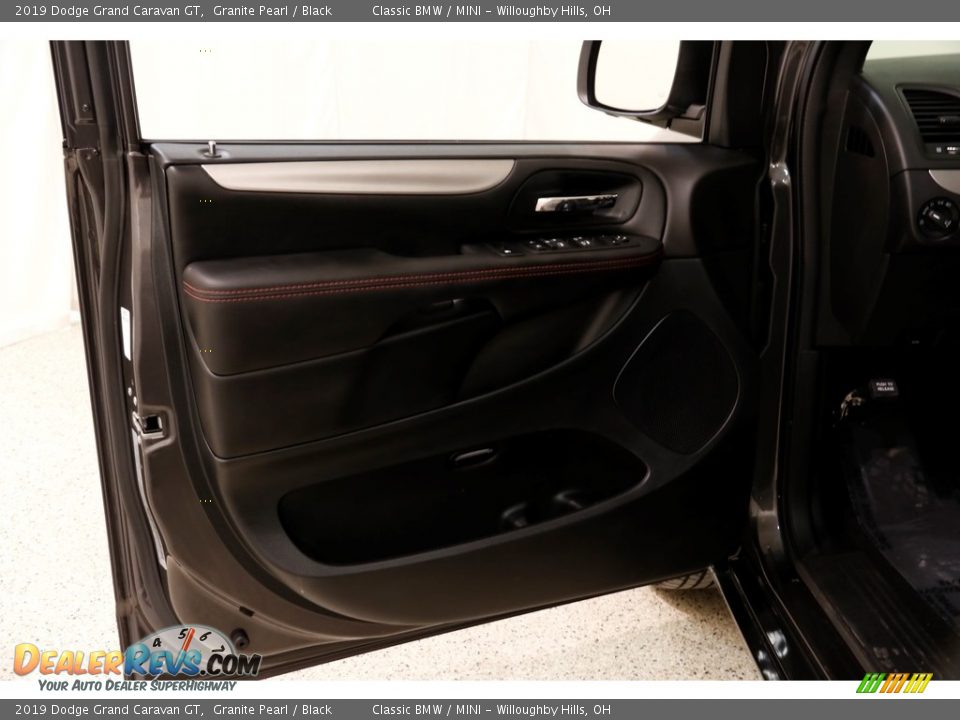 Door Panel of 2019 Dodge Grand Caravan GT Photo #4