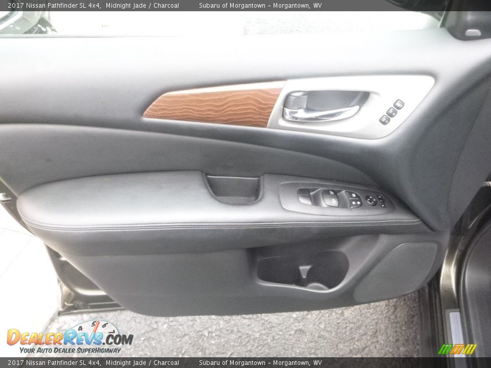 2017 Nissan Pathfinder SL 4x4 Midnight Jade / Charcoal Photo #15