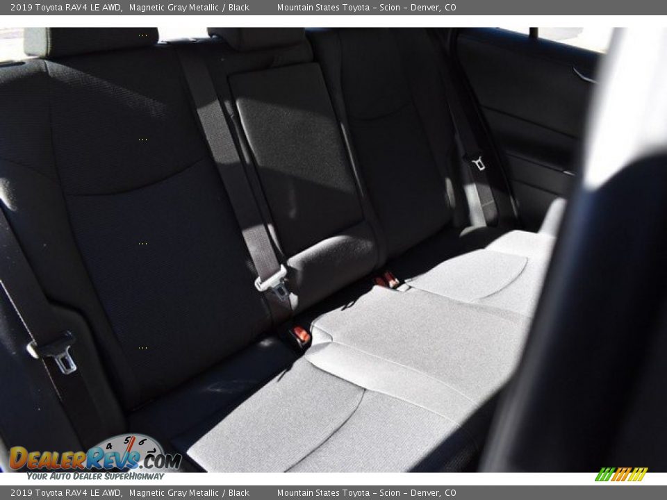 2019 Toyota RAV4 LE AWD Magnetic Gray Metallic / Black Photo #18