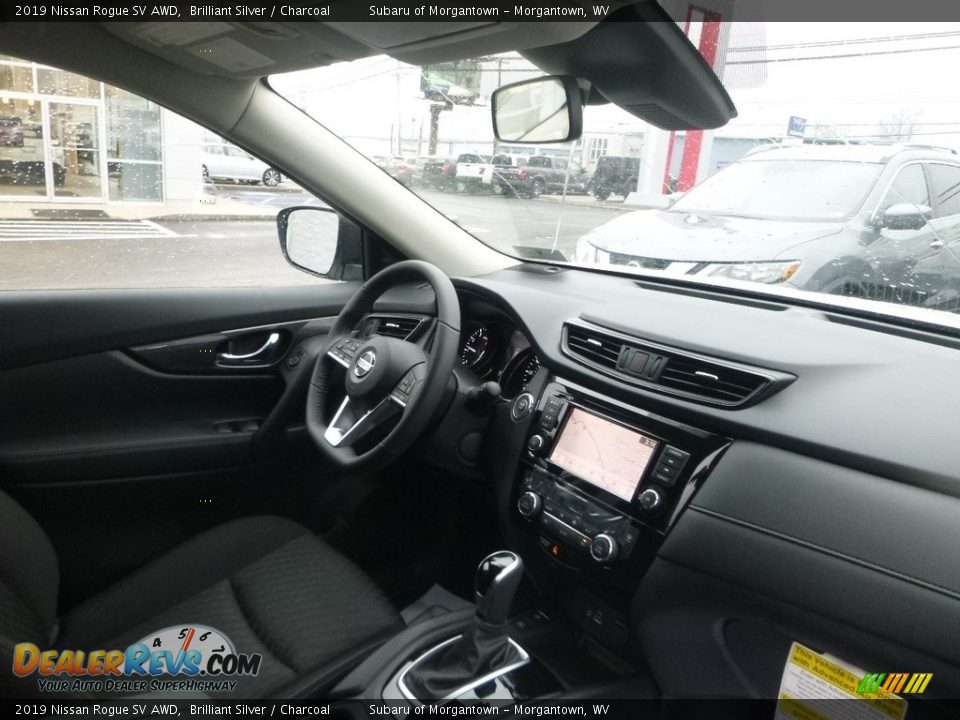 2019 Nissan Rogue SV AWD Brilliant Silver / Charcoal Photo #11