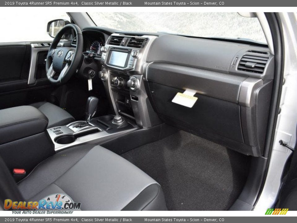 2019 Toyota 4Runner SR5 Premium 4x4 Classic Silver Metallic / Black Photo #10