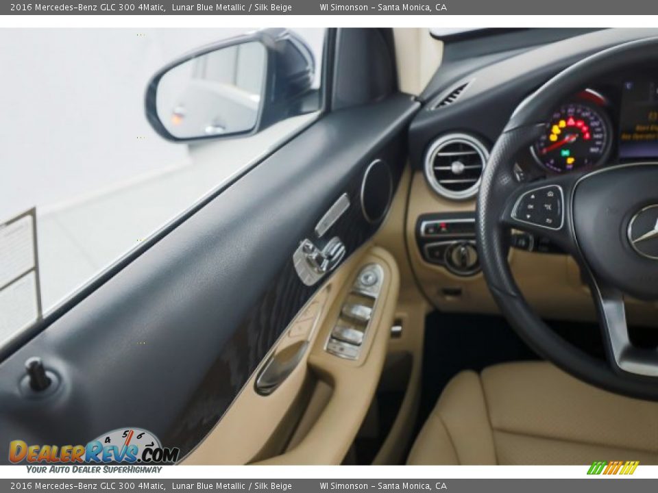2016 Mercedes-Benz GLC 300 4Matic Lunar Blue Metallic / Silk Beige Photo #24
