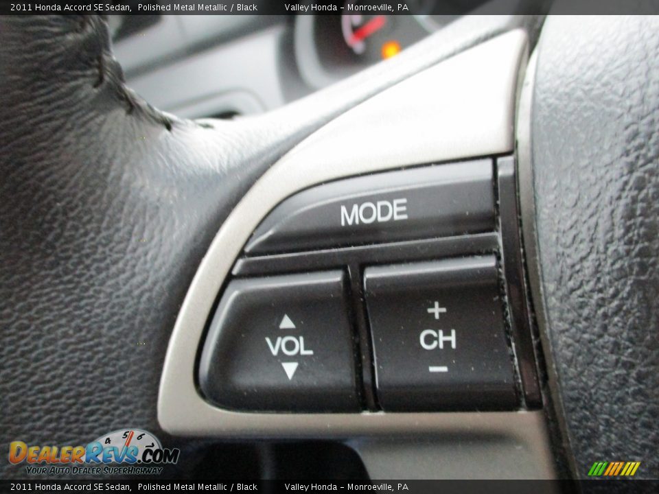 2011 Honda Accord SE Sedan Polished Metal Metallic / Black Photo #16