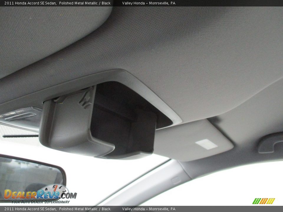 2011 Honda Accord SE Sedan Polished Metal Metallic / Black Photo #18