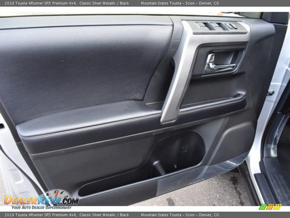 2019 Toyota 4Runner SR5 Premium 4x4 Classic Silver Metallic / Black Photo #21