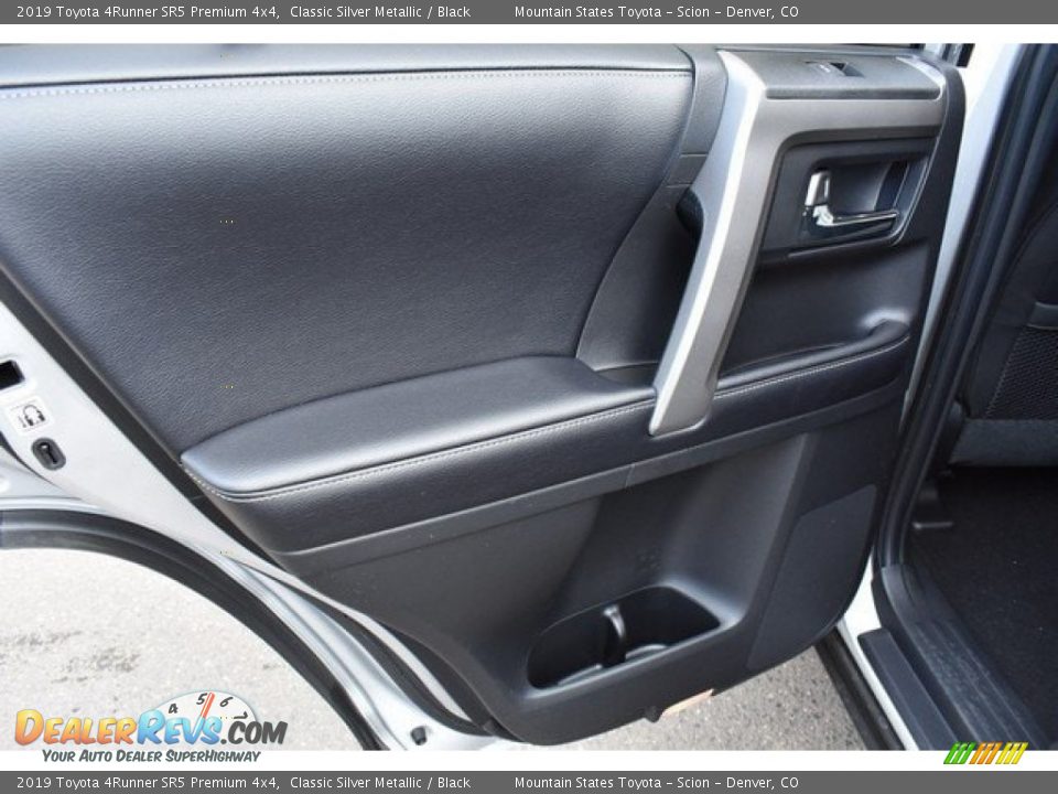 2019 Toyota 4Runner SR5 Premium 4x4 Classic Silver Metallic / Black Photo #22