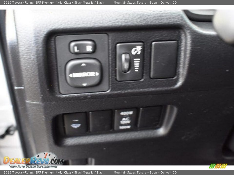 2019 Toyota 4Runner SR5 Premium 4x4 Classic Silver Metallic / Black Photo #26