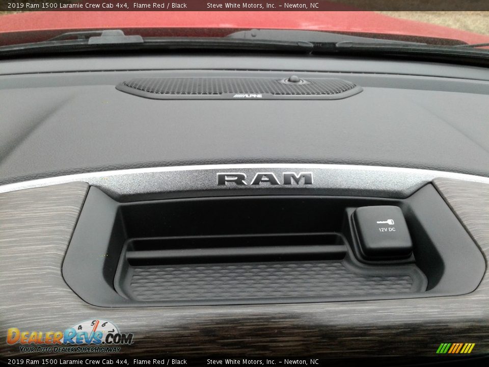 2019 Ram 1500 Laramie Crew Cab 4x4 Flame Red / Black Photo #33